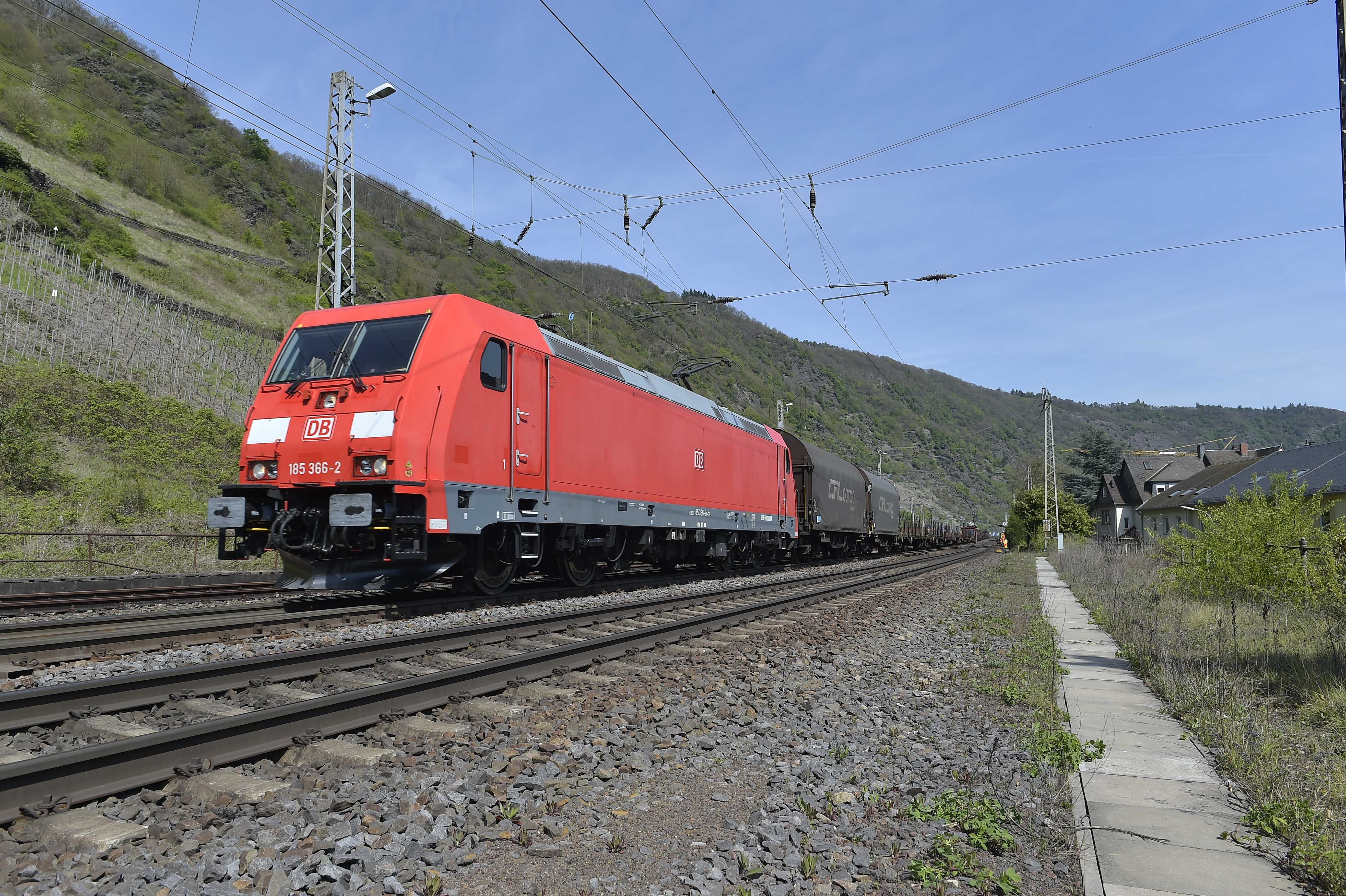 Zug Moseltal Bahn Bahnstrecke